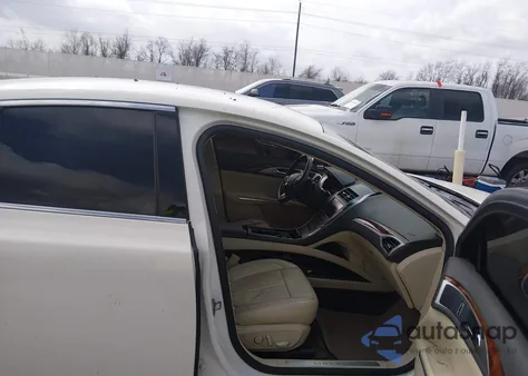 2013 Lincoln Mkz z USA, uszkodzony, nr VIN 3LN6L2G93DR826828